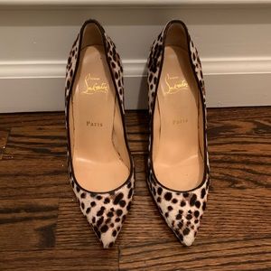 Christian Louboutin Sole Pumps